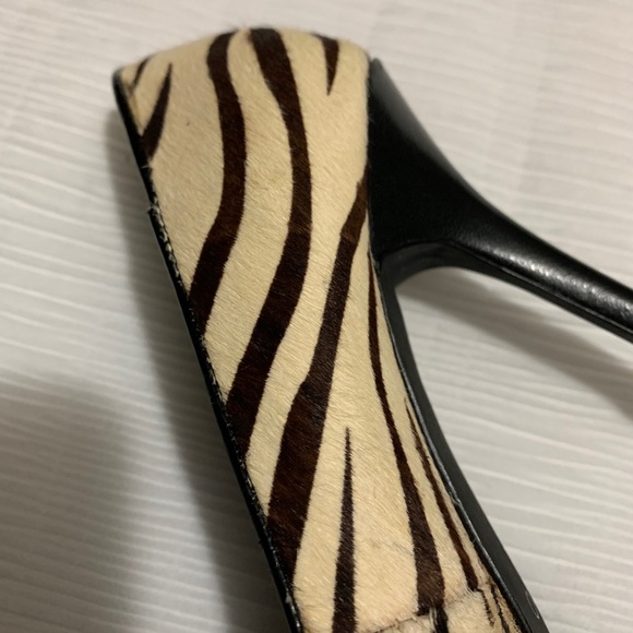 Shoes - Picture 5 of 13